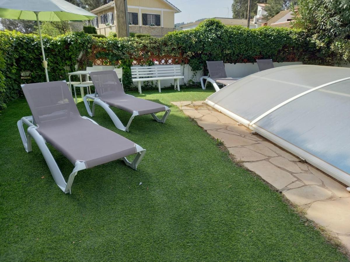 Casa Familiar Con Piscina Hébergement de vacances
