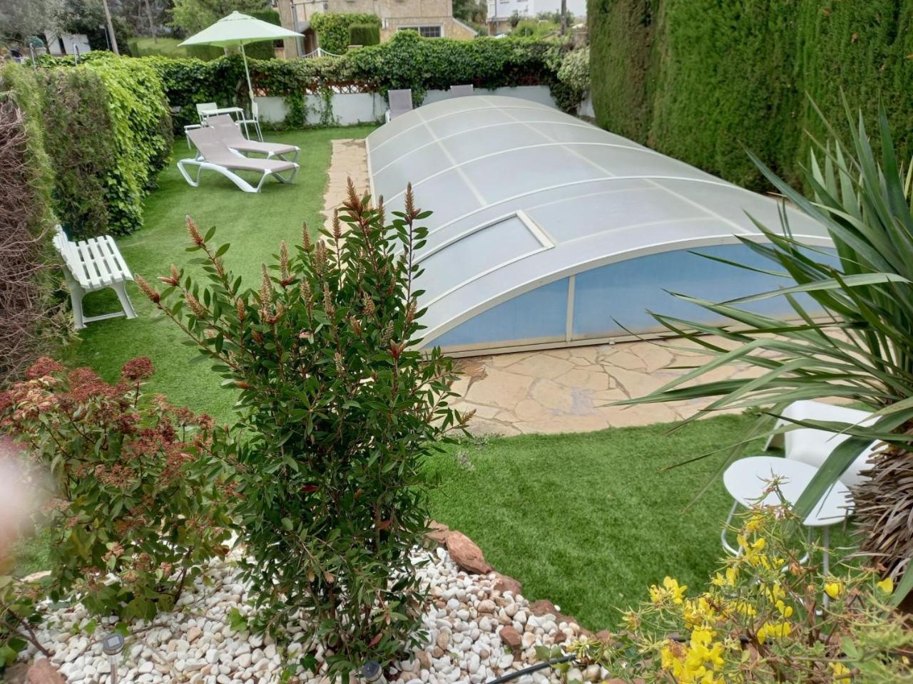 Casa Familiar Con Piscina Pallejá